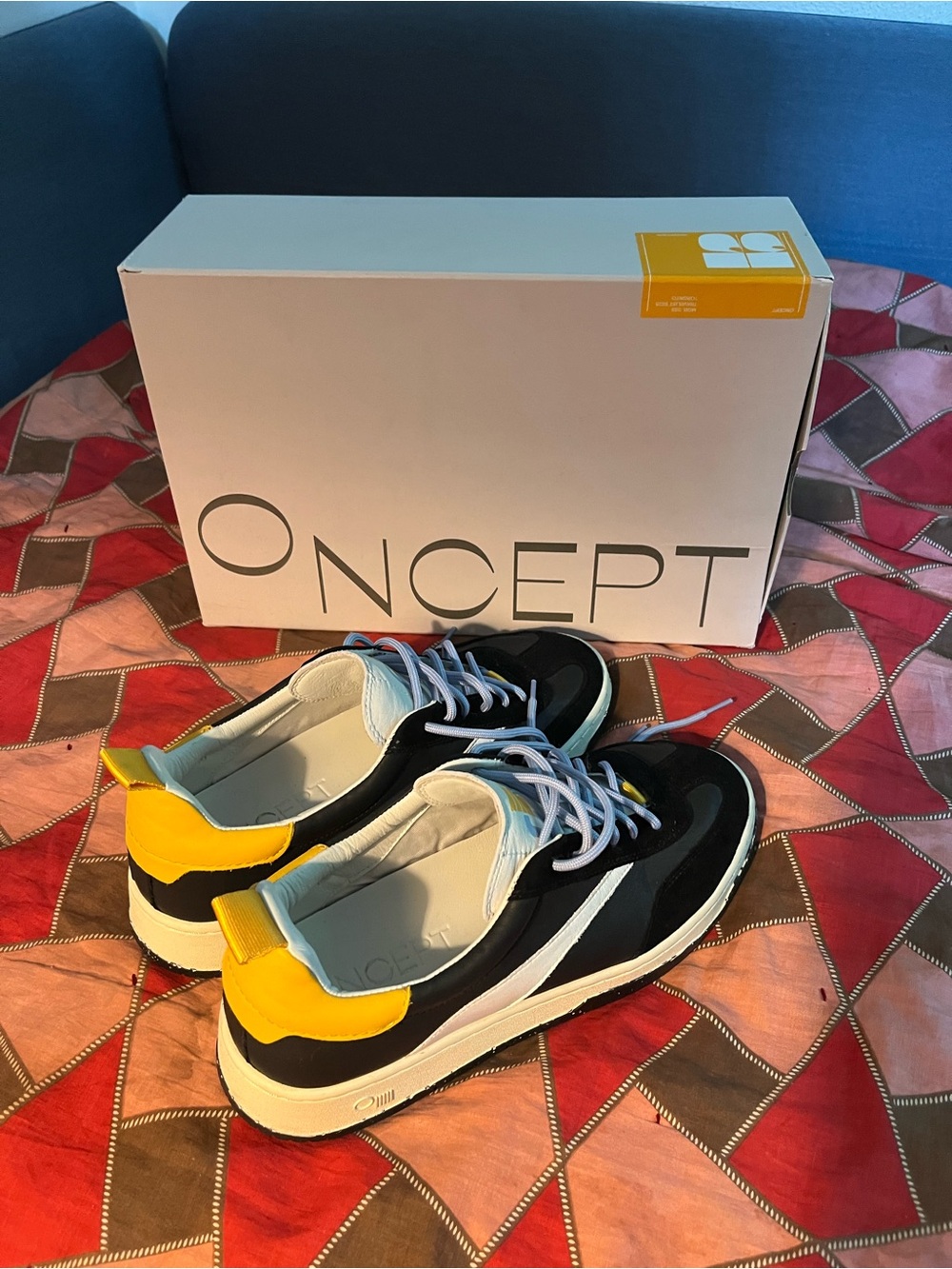 ONCEPT Men's Black and Yellow Athletic Sneakers
